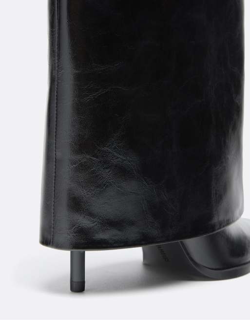 Stradivarius Fold over knee boots in black in black, 4 of 4