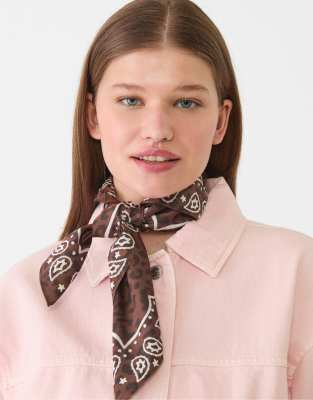 Stradivarius - Foulard Stile Bandana Marrone Con Stampa Leopardata - Foto 4