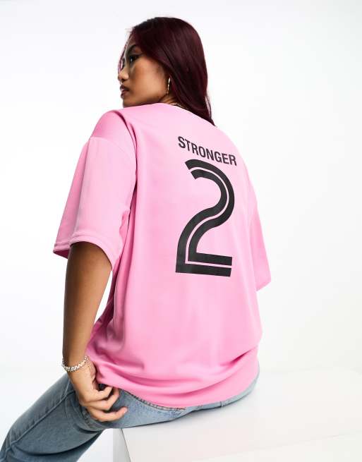 Stradivarius – Fußballshirt in Oversize-Passform in Rosa 