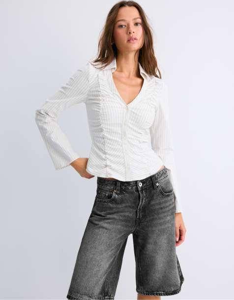 Stradivarius Gathered v-neck shirt in ecru - view 1