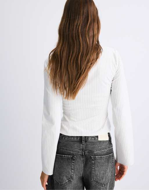 Stradivarius Gathered v-neck shirt in ecru, 2 of 6