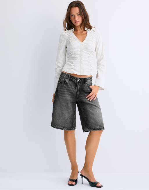 Stradivarius Gathered v-neck shirt in ecru, 3 of 6