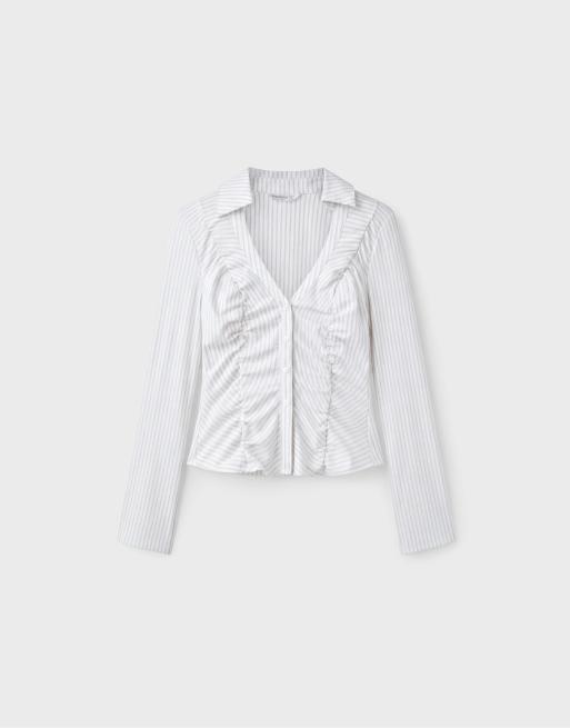 Stradivarius Gathered v-neck shirt in ecru, 5 of 6