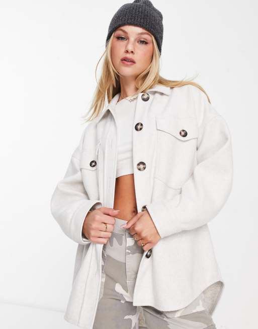 Stradivarius - Geborsteld shacket in ecru 