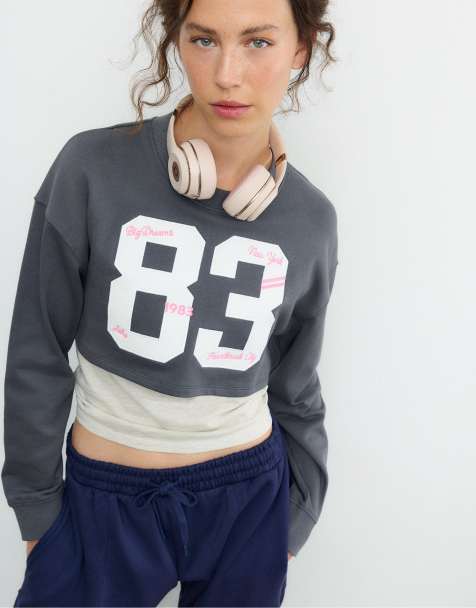 Stradivarius - Gecombineerd sweatshirt met borduursel in donkergrijs - view 1