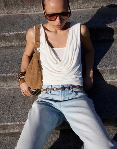 Stradivarius - Gedrapeerd dubbellaags T-shirt in vanille - view 1