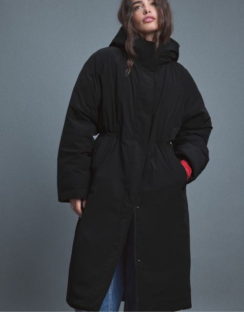 Stradivarius gefütterter Parka in Schwarz - view 1