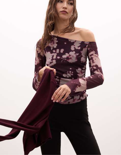 Stradivarius – Gemustertes, asymmetrisches T-Shirt aus Tüll in Lila - view 1