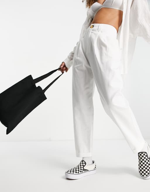 Stradivarius - Geplooide chino's in wit