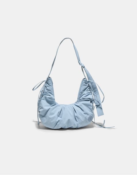 Stradivarius geraffte Stoff-Umhängetasche in Himmelblau - view 1