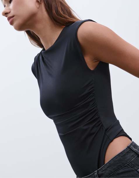 Stradivarius – Geraffter Body in Schwarz - view 1