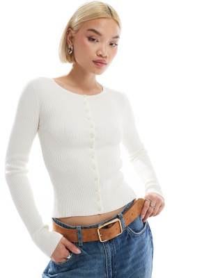 Stradivarius - Gerippte, figurbetonte Strickjacke in Ecru-Neutral