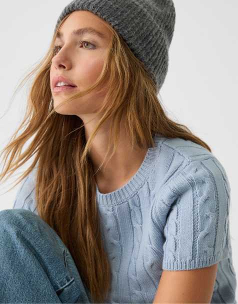 Stradivarius – Gerippte Mütze in Dunkelgrau mit Plakette - view 1