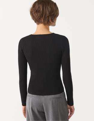 Stradivarius – Gerippte Strickjacke in Schwarz mit Knöpfen ASOS