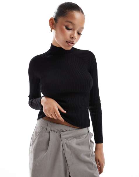 Stradivarius – Gerippter Pullover in Schwarz - view 1