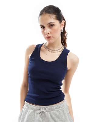 Stradivarius – Geripptes Tanktop in Marineblau