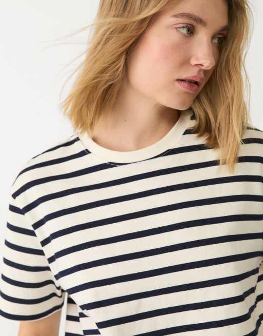 Stradivarius - Gestreept T-shirt van zware stof met rechte pasvorm in ecru , 3 van 4