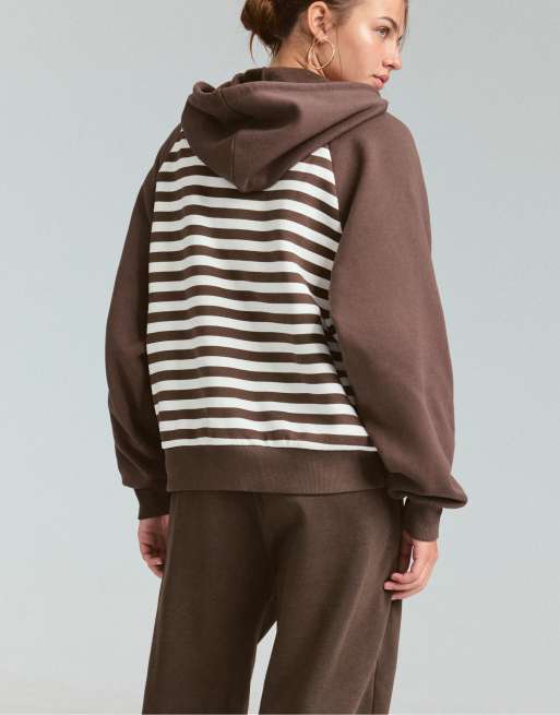 Stradivarius gestreepte hoodie in bruin, 3 van 6