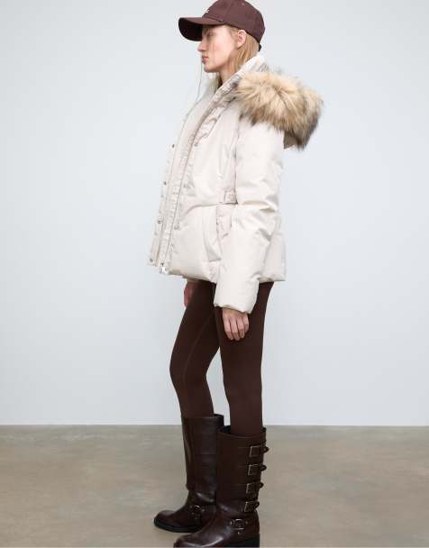 Stradivarius - Gewatteerd puffer jack met capuchon in stone - view 1