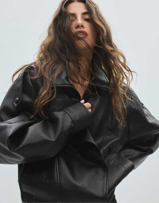 Stradivarius - Giacca biker oversize in pelle sintetica nera, 5 di 7