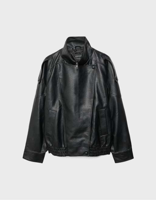 Stradivarius - Giacca biker oversize in pelle sintetica nera, 6 di 7