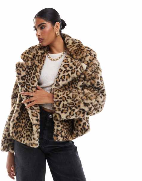 Stradivarius - Giacca corta in pelliccia sintetica con stampa leopardata - view 1
