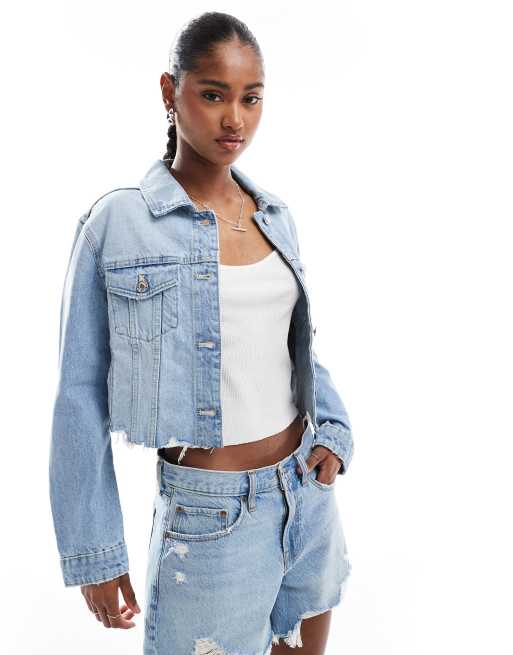 Stradivarius - Giacca di jeans taglio corto blu slavato con bordo grezzo