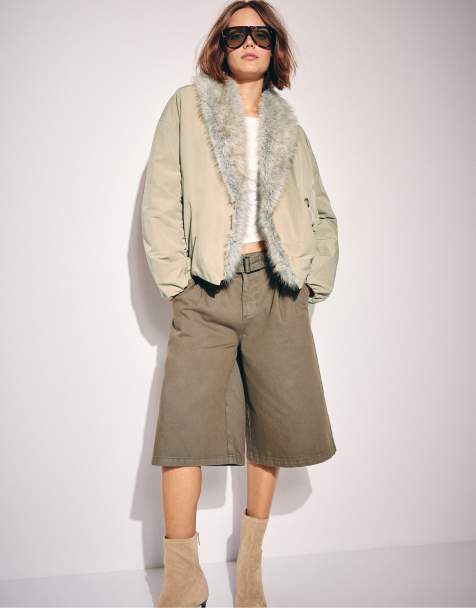 Stradivarius giacca imbottita con collo sciallato in pelliccia sintetica beige - view 1
