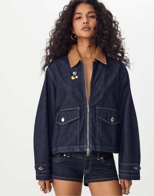 Stradivarius - Giacca in denim blu risciacquato con dettagli a contrasto