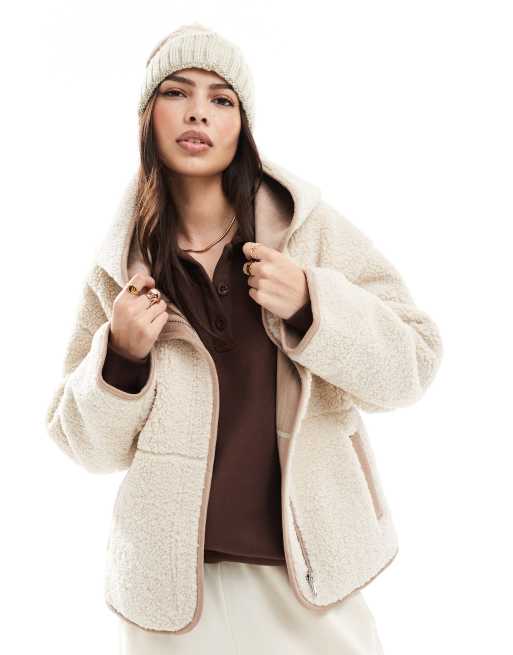 Stradivarius - Giacca in pile borg colore naturale con cappuccio