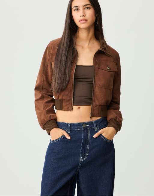 Stradivarius Giacca taglio corto in pelle sintetica marrone con