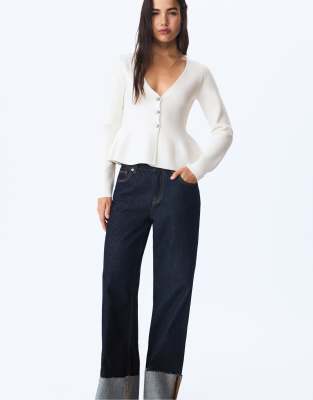 Gilet boutonn en maille  basque - cru - Stradivarius - Modalova