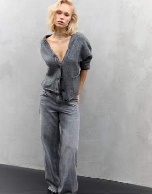 Gilet en maille avec col  superposition - fonc - Stradivarius - Modalova