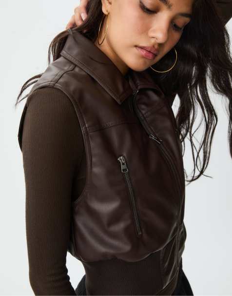 Stradivarius - Gilet met leereffect en ritssluitingen in bruin - view 1