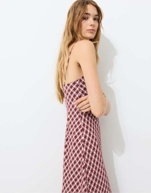 Stradivarius Gingham midi dress in purple, 4 of 7