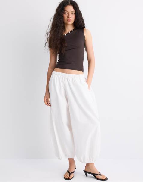 Stradivarius – Gräddvita bloomer-byxor i poplin - view 1