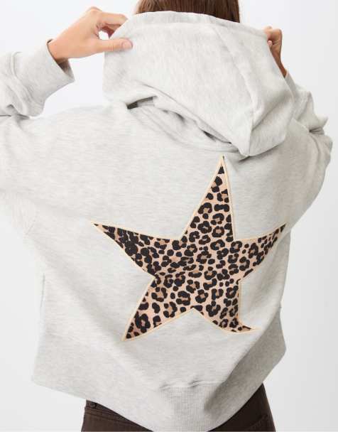 Stradivarius – Gråmelerad huvtröja med leopardmönstrad stjärna - view 1