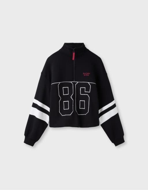Stradivarius Graphic balloon sweatshirt in black, 6 of 7