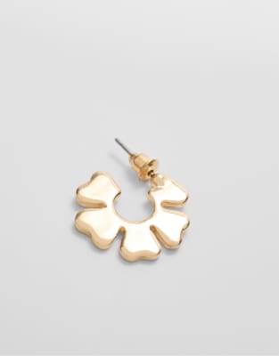 Stradivarius – Guldfärgade, blomformade örhängen, 9-pack - view 1