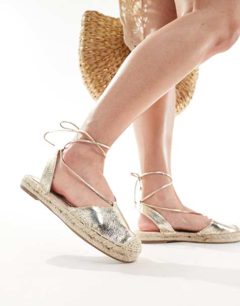 Stradivarius – Guldfärgade espadrillos i raffia - view 1