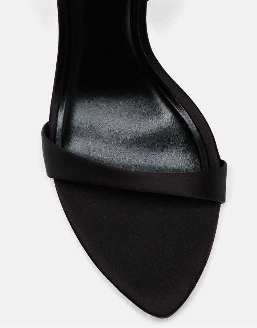 Stradivarius Heeled sandal in black, 3 of 4