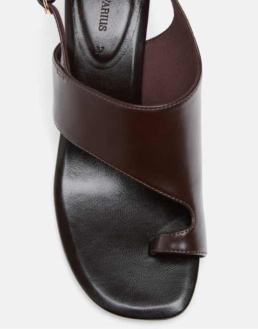 Stradivarius Heeled toe-post sandals in brown, 5 of 6
