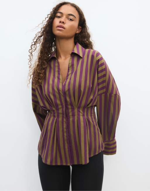 Stradivarius Hemd aus Popeline mit Falten in Khaki, 5 von 7