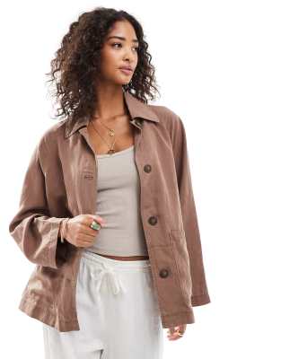 Stradivarius - Hemdjacke in Braun