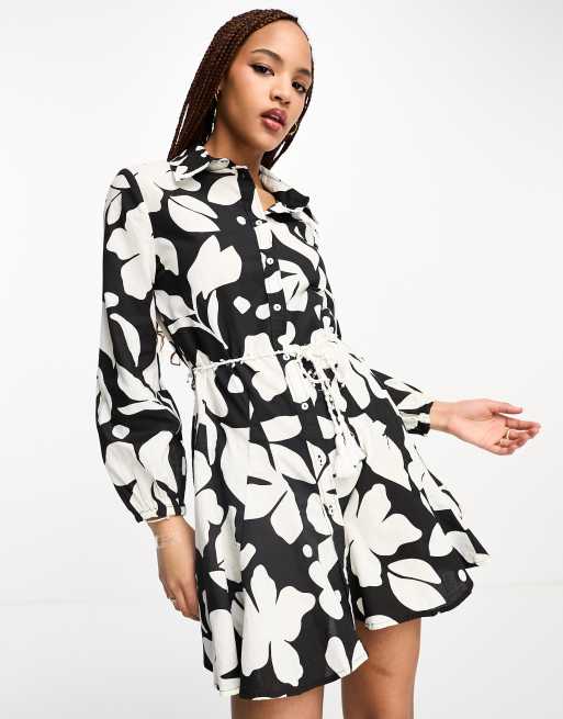 Stradivarius – Hemdkleid in Schwarz-Weiß gemustert mit schwingendem Rock , 3 von 4