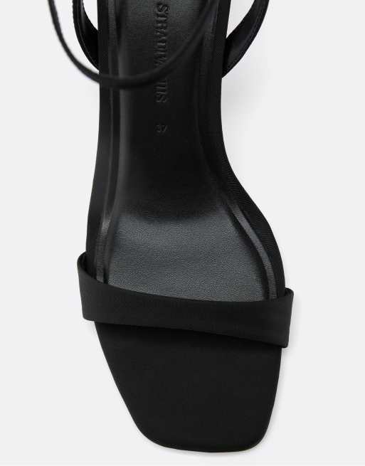 Stradivarius High heeled sandals in black in black, 5 of 7