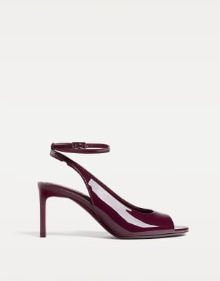 Stradivarius - High Heels in Burgunderrot mit offene Zehenpartie