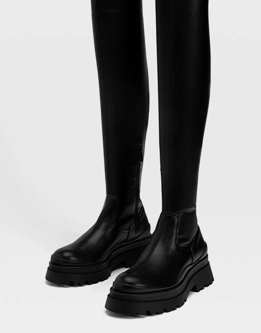 udarbejde På kanten overdrive Stradivarius high leg chunky pull-on Chelsea boots in black | ASOS