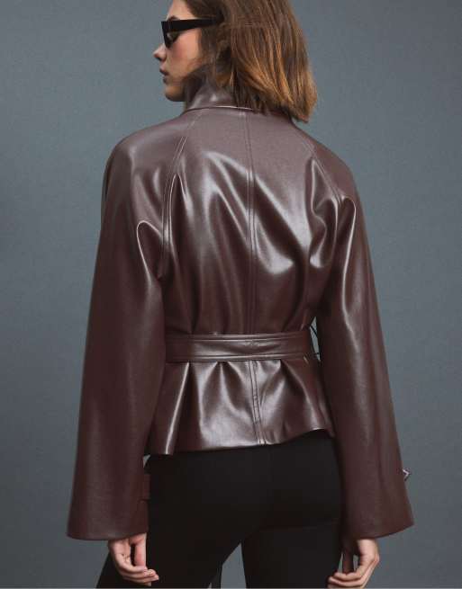 Stradivarius High neck leather effect trench coat in brown, 3 of 7