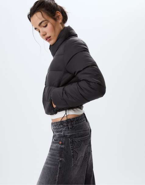 Stradivarius High neck puffer jacket in black - view 1